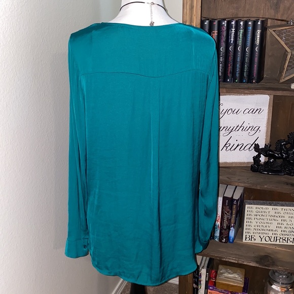Long sleeve plunge blouse - Picture 5 of 7